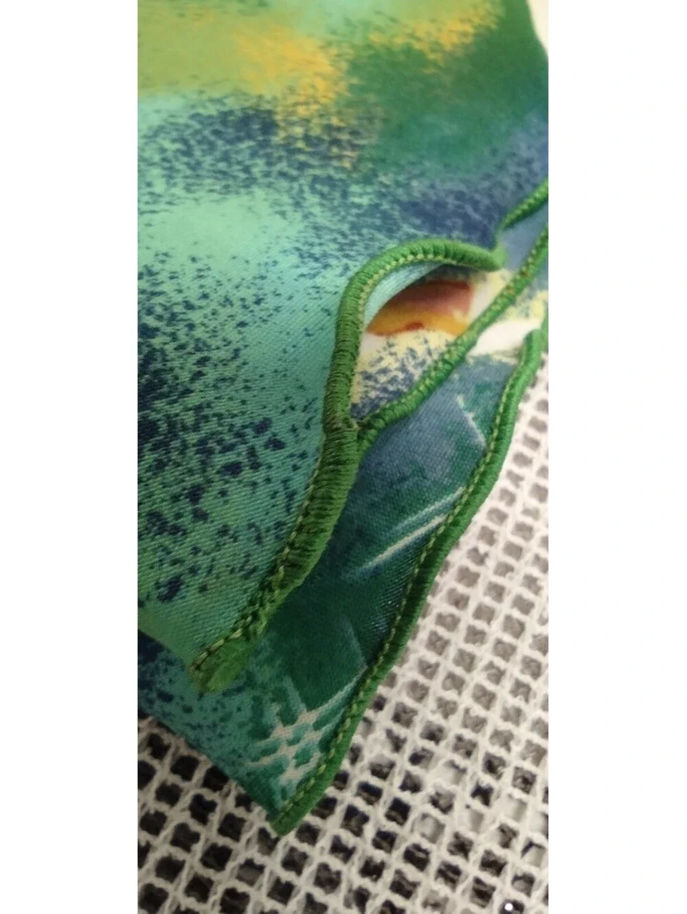 Vintage 60s 70s Oblong Long Scarf TENNIS PLAYERS Green White Blue Lettuce Edge